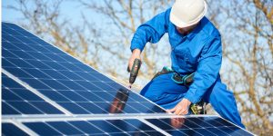 Installation Maintenance Panneaux Solaires Photovoltaïques à Saint-Victor-Montvianeix